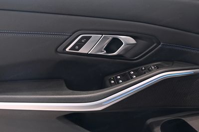 BMW Seria 3 320d xDrive mHEV M Sport aut
