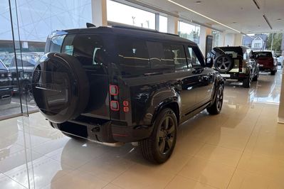 Land Rover Defender 110 3.0 D350 X-Dynamic SE