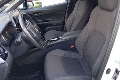Toyota C-HR 1.8 Hybrid Style