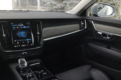 Volvo V90 T6 AWD Plug-In Hybrid Plus Bright