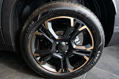 Jeep Avenger Anniversary 85TH 1.2 e-HYBRID