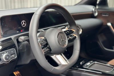 Mercedes CLA 200 AMG Line