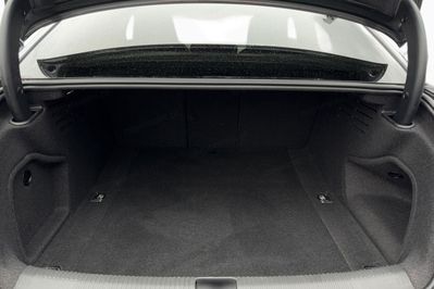 Audi A4 35 TFSI mHEV S Line