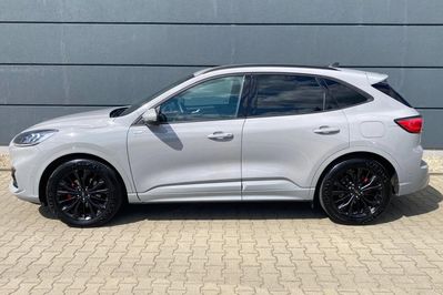Ford Kuga 2.5 FHEV FWD Titanium