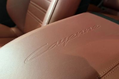 Porsche Cayenne E-Hybrid Black Edition