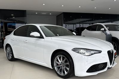 Alfa Romeo Giulia 2.0 Turbo Super aut
