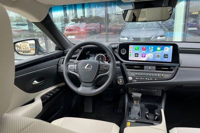 Lexus ES 300h Business Edition