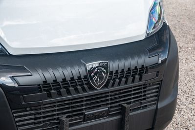 Peugeot Boxer Heavy L3H2 Zabudowa Brygadowa AT8