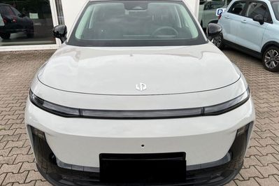 Leapmotor B10 Design Hybrid EV 18,8 kWh
