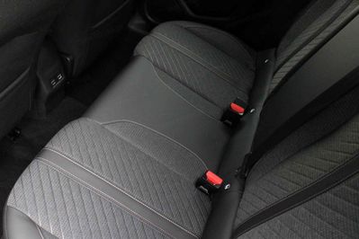 Peugeot 208 Allure e-DCS6  1.2 mHEV