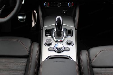 Alfa Romeo Stelvio Turbo Intensa Q4