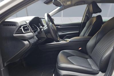 Toyota Camry 2.5 Hybrid Prestige