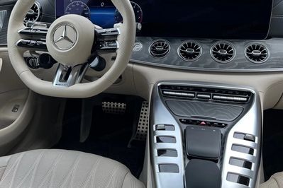 Mercedes AMG GT 43 4-Matic+