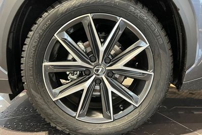 Lexus LBX Cool 1.5 Hybrid