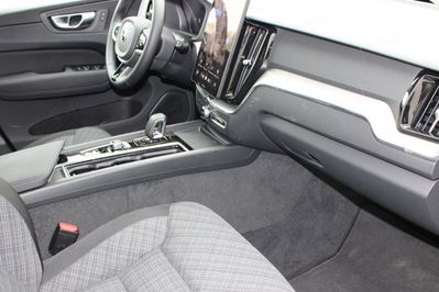 Volvo XC60 B5 B AWD Core aut