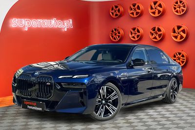 BMW Seria 7 M760e PHEV xDrive sport-aut