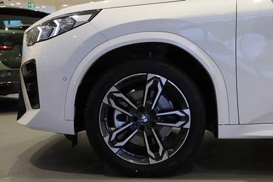 BMW iX2 eDrive20 M Sport