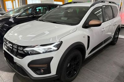 Dacia Jogger Extreme 7-miejsc 1.6 Full Hybrid