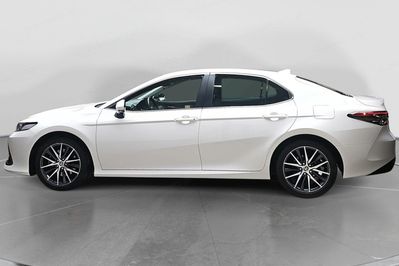 Toyota Camry 2.5 Hybrid Prestige Cvt