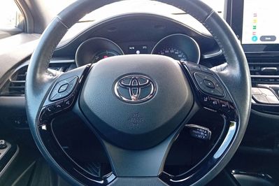 Toyota C-HR Hybrid Style