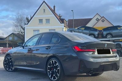 BMW Seria 3 330i xDrive M Sport