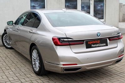BMW Seria 7 745e