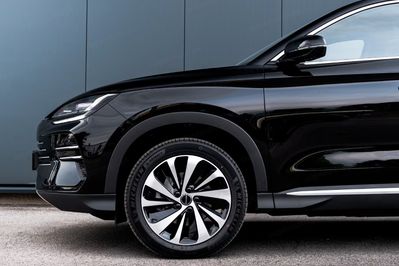 BYD Seal U DM-i  Design AWD