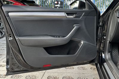 Skoda Superb Style 2.0 TSI  DSG