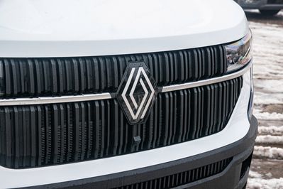 Renault Master L3 Zabudowa 8EP + Tył spanie