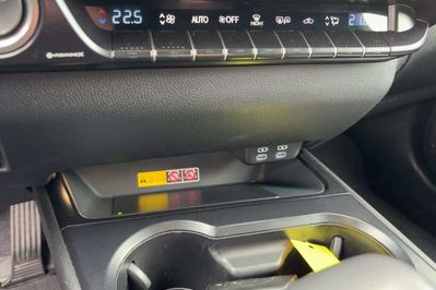 Lexus UX 300h Business