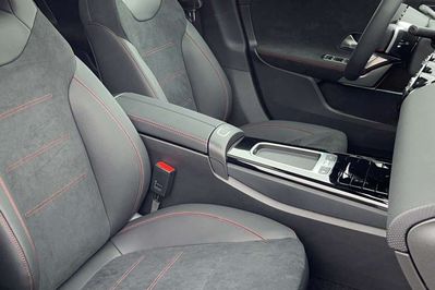 Mercedes CLA 220 4-Matic AMG Line