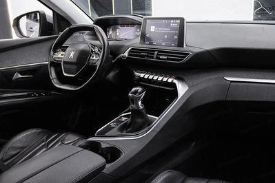 Peugeot 3008 Puretech Allure S&S