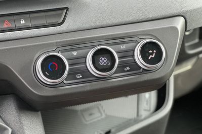 Renault Master L3 Kontener 8EP