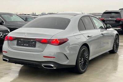 Mercedes Klasa E 220 d 4-Matic AMG