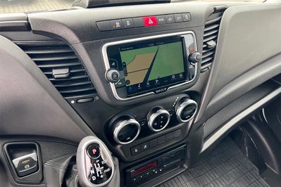 Iveco Daily 72C18  Hi-Matic Zabudowa + Winda