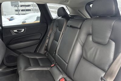 Volvo XC60 B4 B Plus Dark