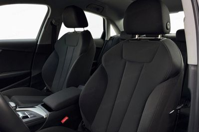 Audi A4 35 TFSI S Line