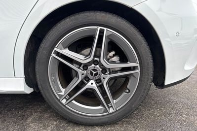 Mercedes Klasa A 220 d AMG Line