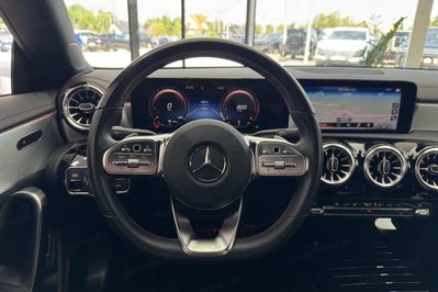 Mercedes CLA 180 AMG Line 7G-DCT