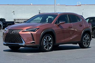 Lexus UX 300h Business