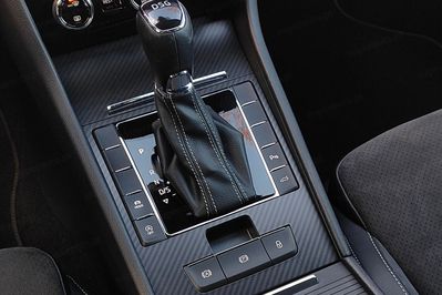 Skoda Superb 2.0 TDI SCR Sportline DSG