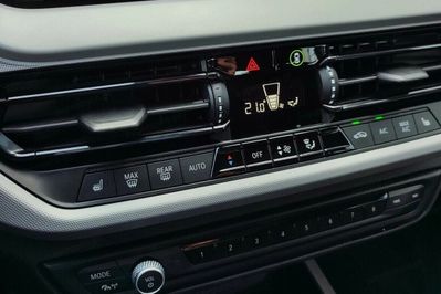 BMW Seria 1 118i Advantage