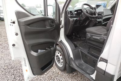 Iveco Daily 35S18 Kontener 8EP + Winda