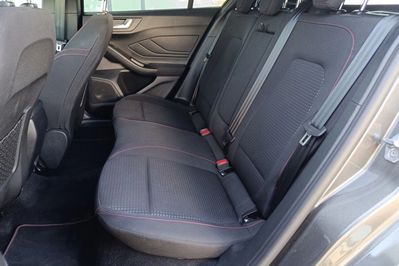 Ford Focus 1.0 EcoBoost mHEV ST-Line Design