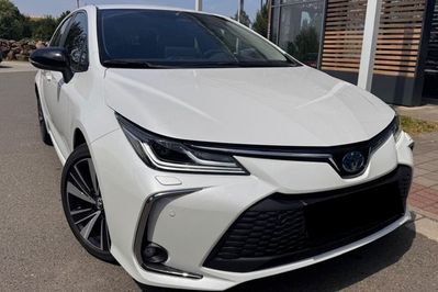 Toyota Corolla Style 1.8 Hybrid