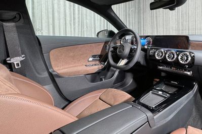 Mercedes CLA 200 AMG Line Shooting Brake