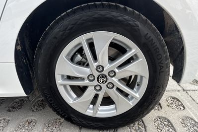 Toyota Yaris Comfort  1.5 Hybrid