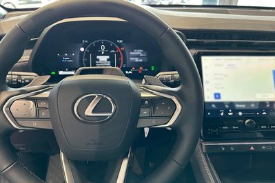 Lexus LBX Cool 1.5 Hybrid