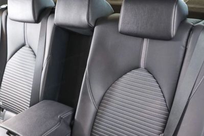 Toyota Camry 2.5 Hybrid Prestige Cvt