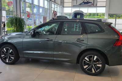 Volvo XC60 B5 B AWD Plus Dark aut